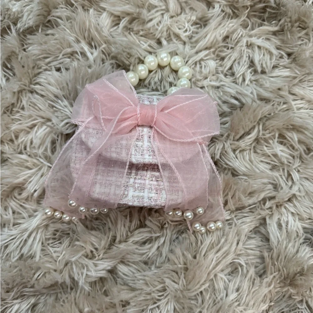 N/A adorable pink